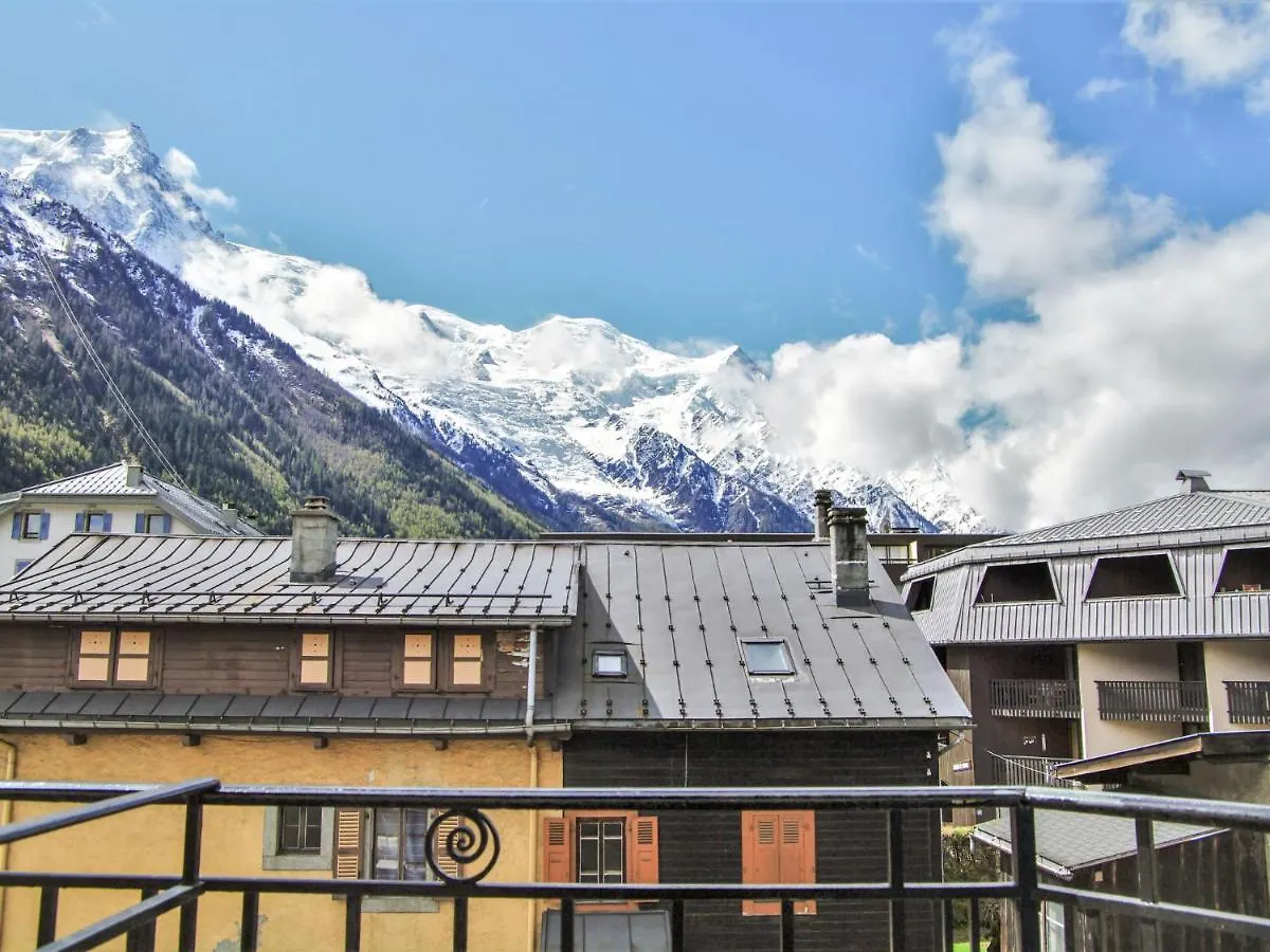 Apartment Le Savoisien By Interhome Chamonix