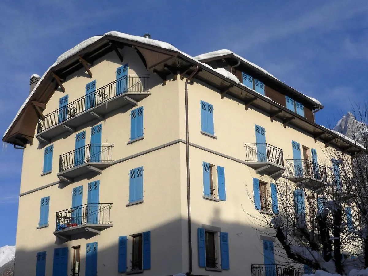Apartment Le Savoisien By Interhome Chamonix
